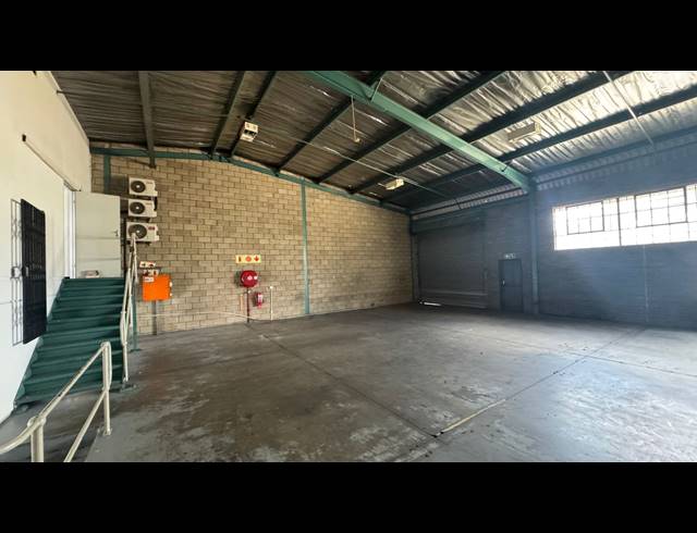 294M² WAREHOUSE TO LET IN EASTGATE